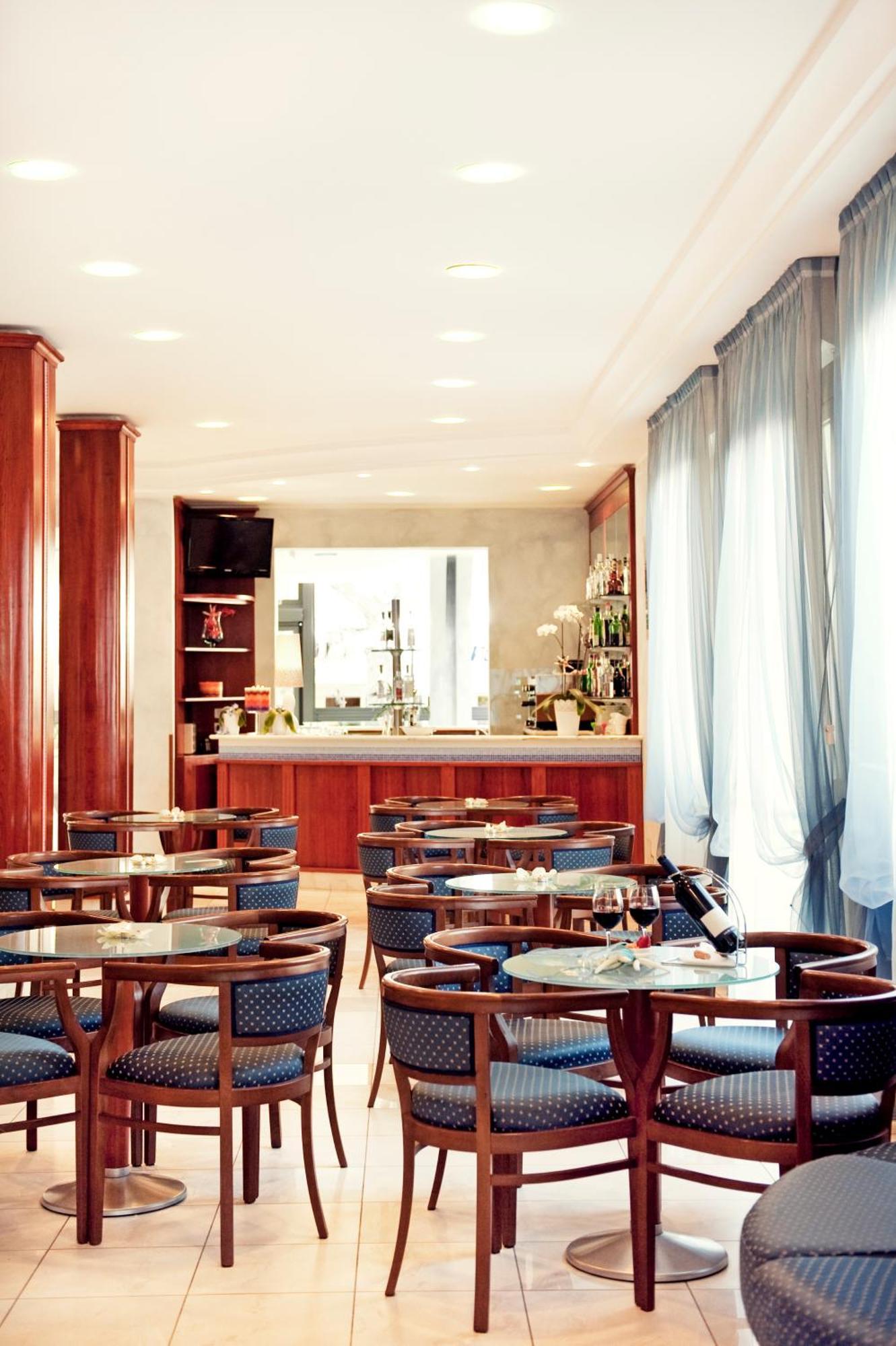 Hotel Aurea Bellaria-Igea Marina Buitenkant foto